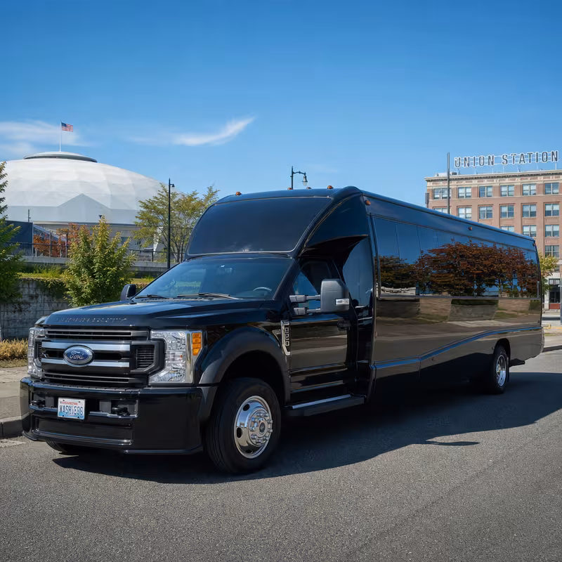 28 Passenger Party Bus Exterior