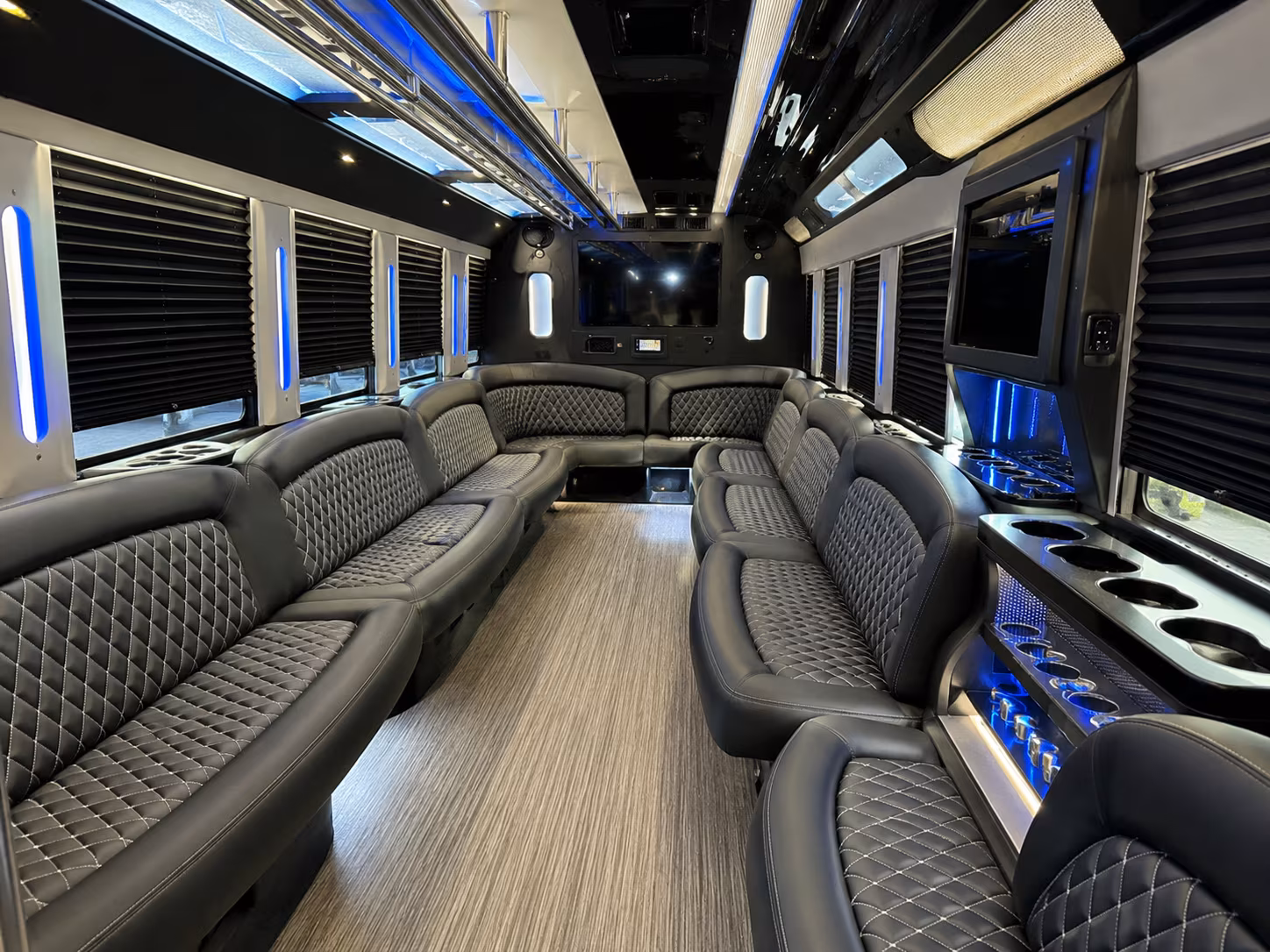 Federal Way Birthday, Sweet 16, & Quinceañera Party Bus Rentals